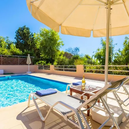 Nafsika House Villa *