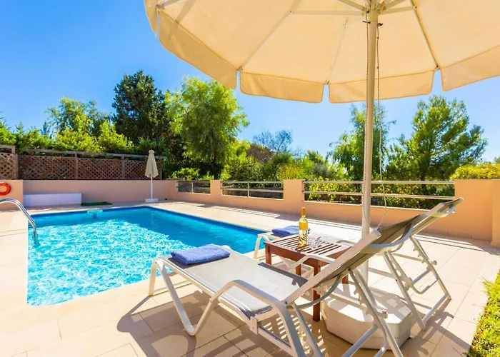 Nafsika House Villa *